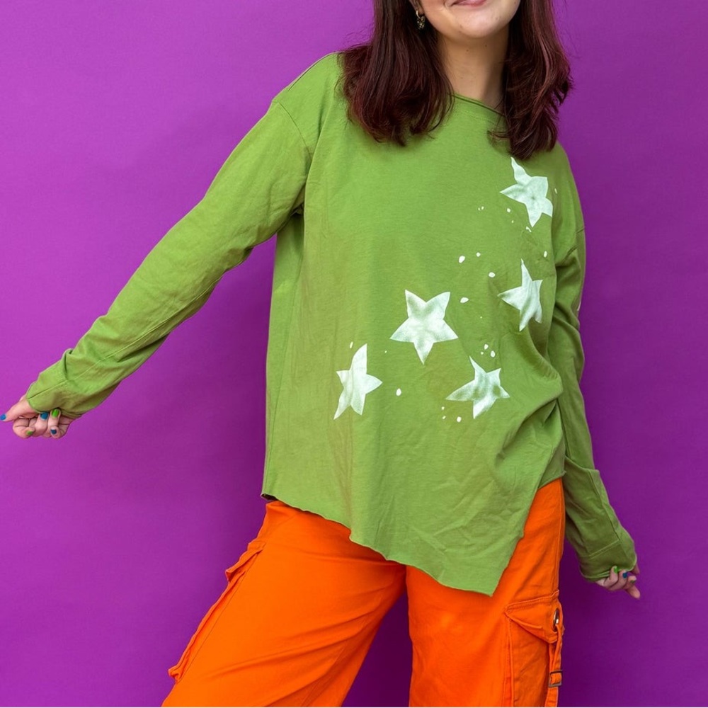 NWT💚Easel On the Edge Long Sleeve Small Green